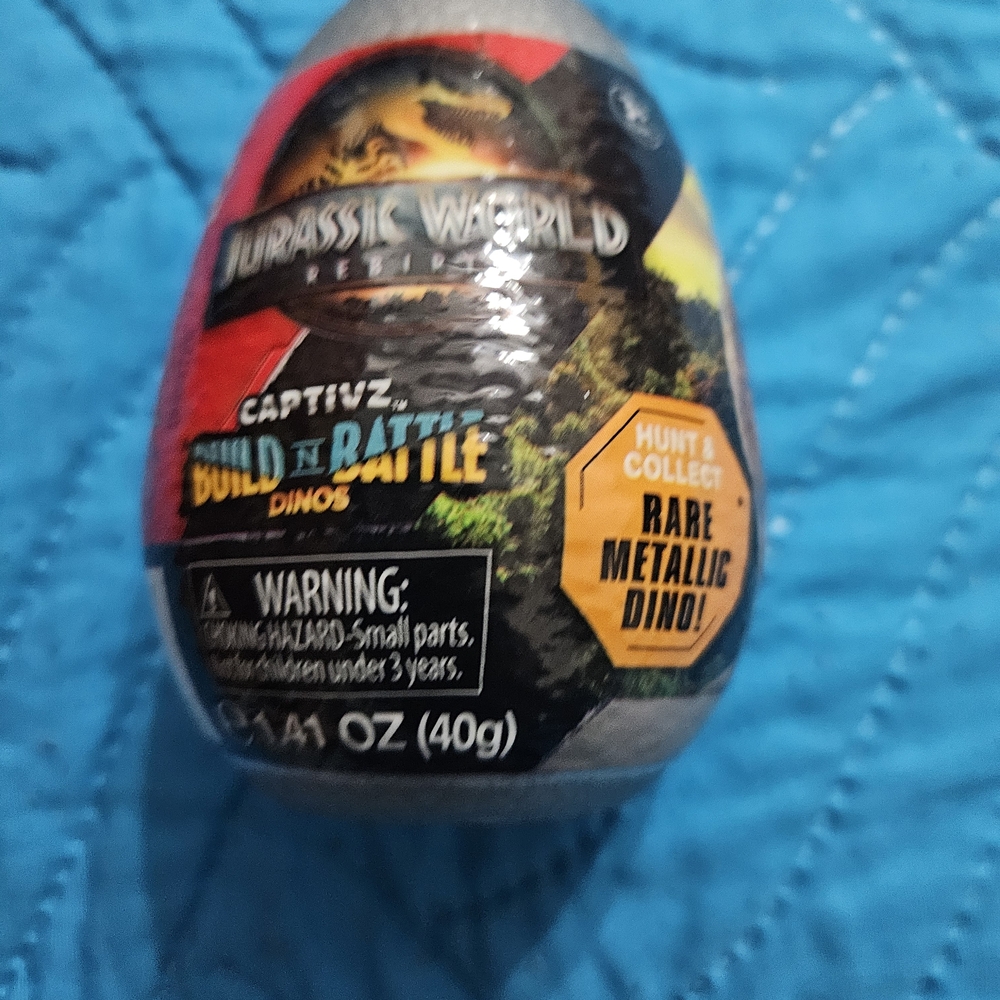 Captivz Build N Battle Dinos Egg - Red and Black